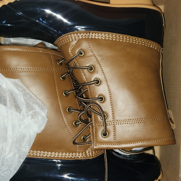 Brand new inbox duck boots by sporto - Picture 4 of 5